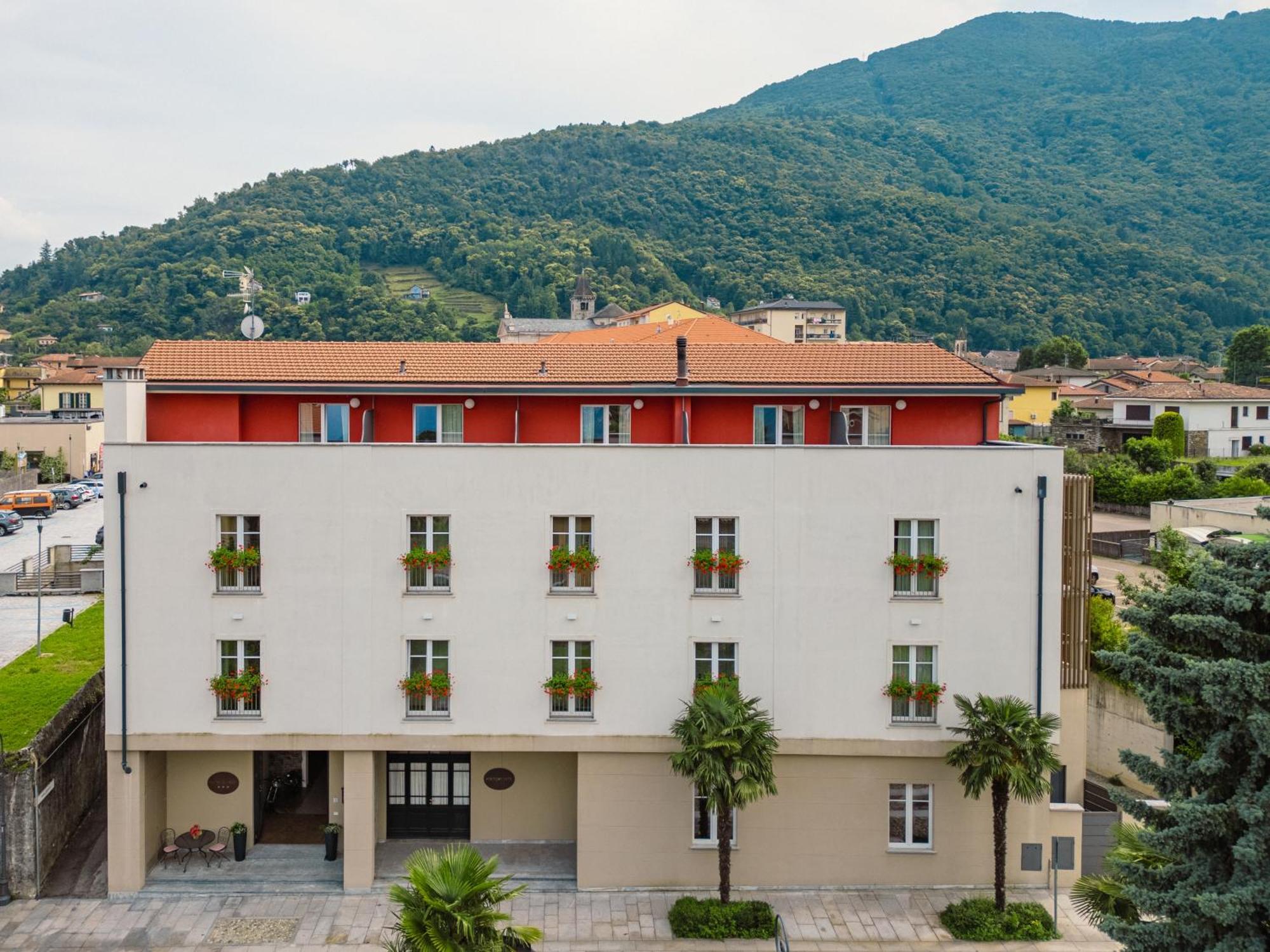 Hotel Elvezia Cannobio Exterior photo